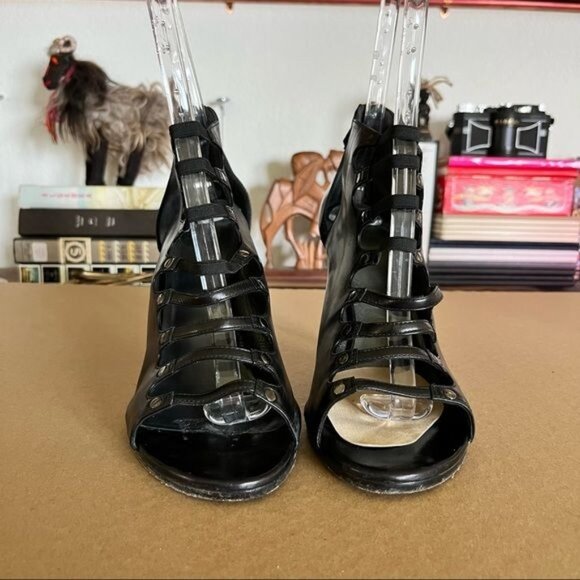 Stuart Weitzman Caged Cut Out Gladiator High Heels - Picture 2 of 11